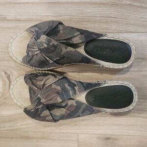 Splendid Camo Albany Knot Espadrille Slides